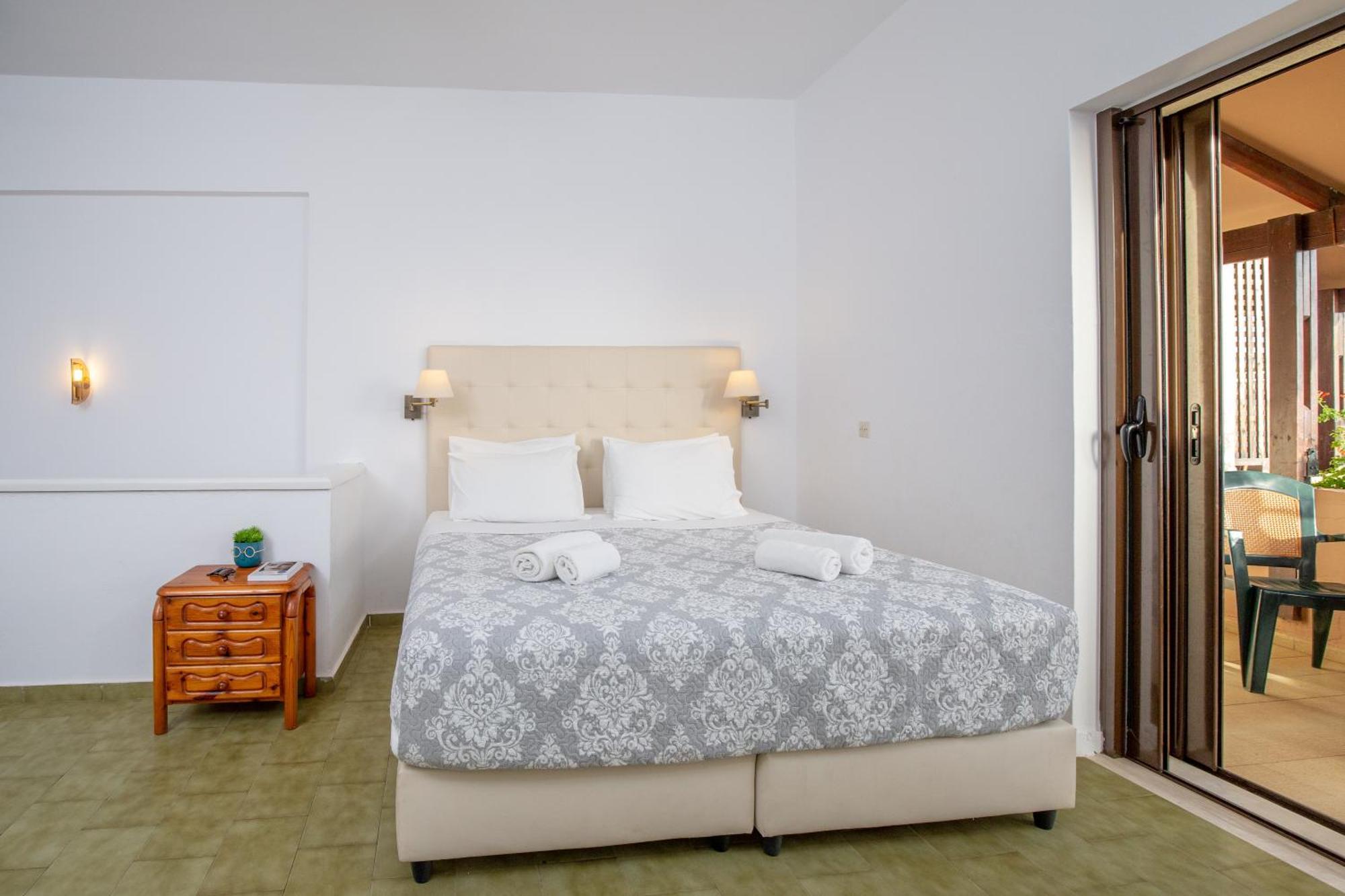 Ferma Solaris Apartments 애야퍼디야 외부 사진